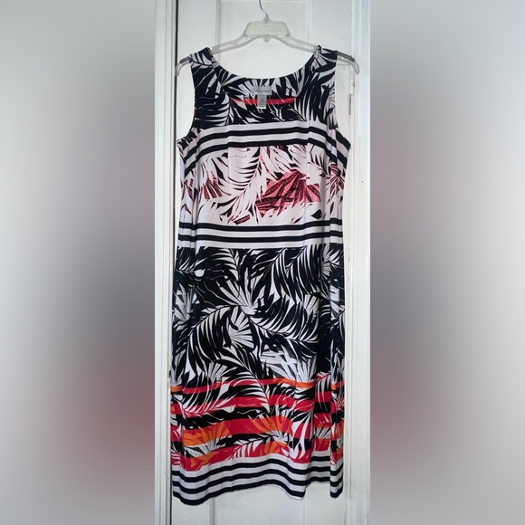 Tropical Print Sleeveless Dress with Red Overlay - Picture 4 of 5